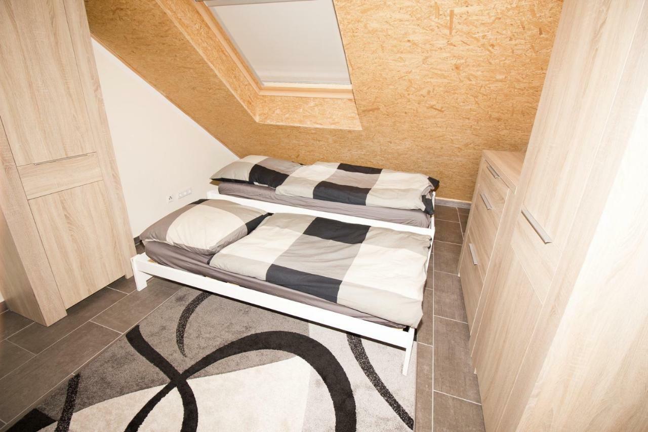 Ferienwohnung Beckendorf Losheim Bagian luar foto